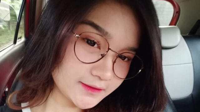 Full Clip: tante bohay tokbrut pelampiasan sesaat duda keren cantik viral