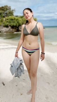 goyangan nikmat pelayan karaoke video viral cindo – Top Trending